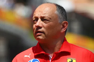 Ferrari explica 'azar' de Leclerc com bandeira amarela antes da qualifi; Hamilton menciona alterações após colisão