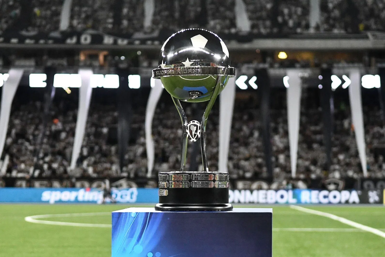 Conmebol oficializa agenda das semifinais da Sul-americana com Vasco e Atlético-mg na disputa​‌​